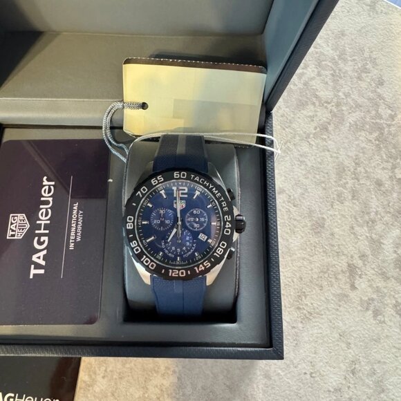 Authentic TAG Heuer Formula 1 Chronograph Quartz Blue Rubber Watch - Picture 9 of 11